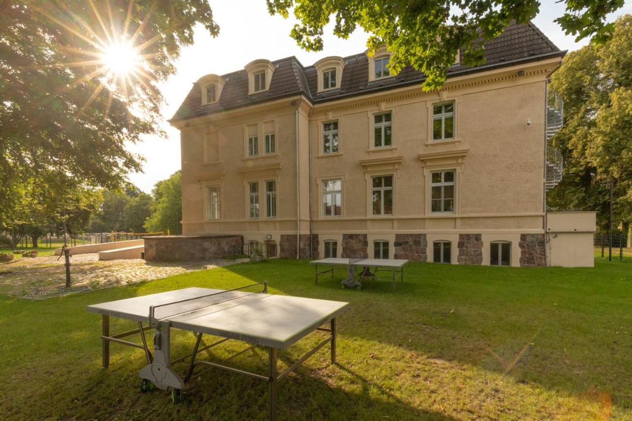 Familienhotel Schloss Leizen Bioverpflegung Buitenkant foto