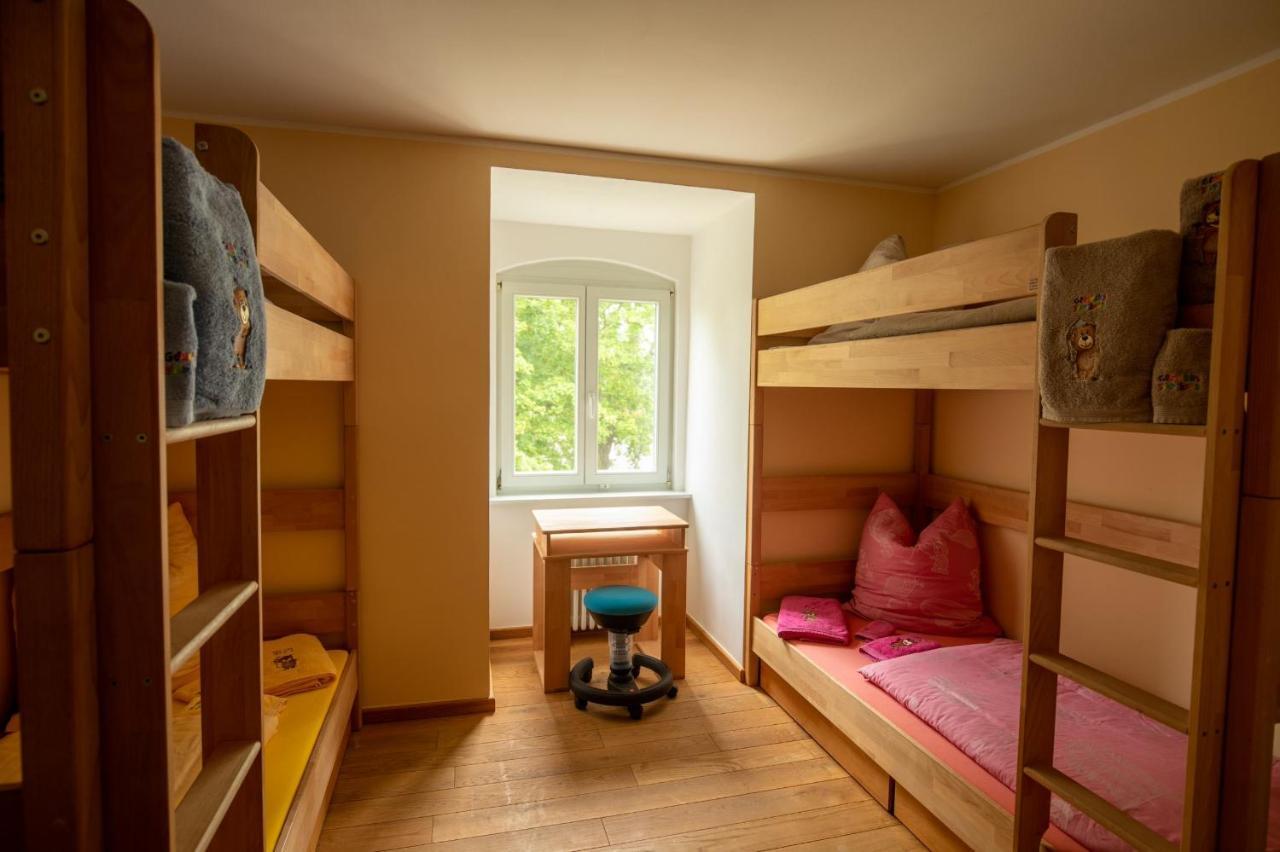 Familienhotel Schloss Leizen Bioverpflegung Buitenkant foto
