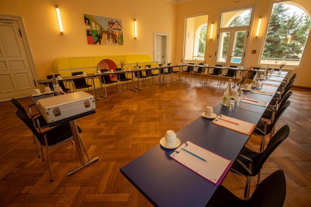 Familienhotel Schloss Leizen Bioverpflegung Buitenkant foto